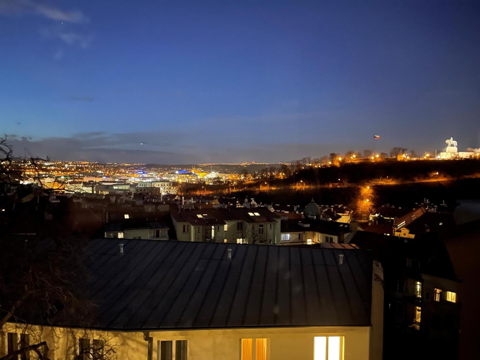 Apartment Cimburkova Praha Exteriér fotografie